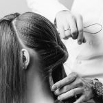 Schritt 3 Opernballfrisur_Swarovski-Tiara 2018_144 kl